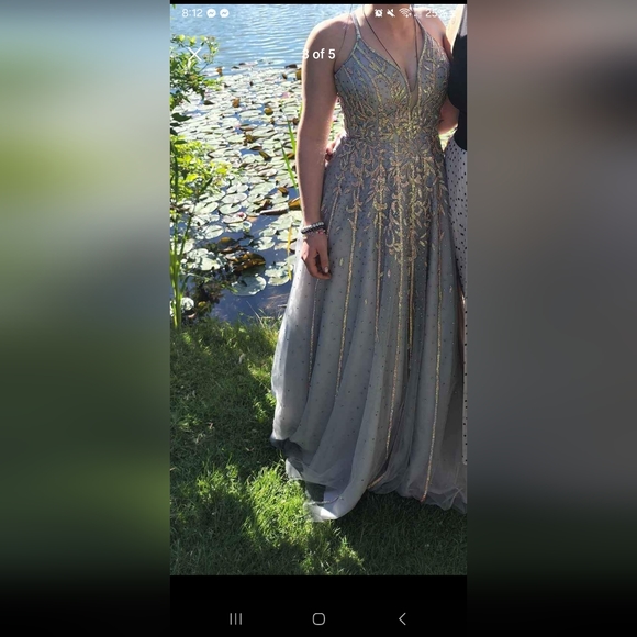 PROM DRESS SIZE 4 - Picture 4 of 4